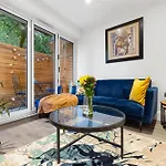 Modern 1 Bed Flat In Barnes Near River Thames